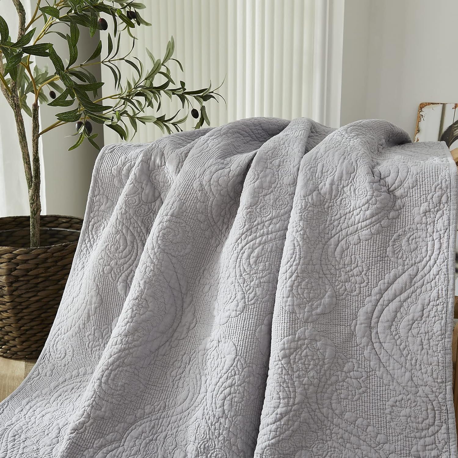 Grey Damask Cotton Quilted Throw Blanket